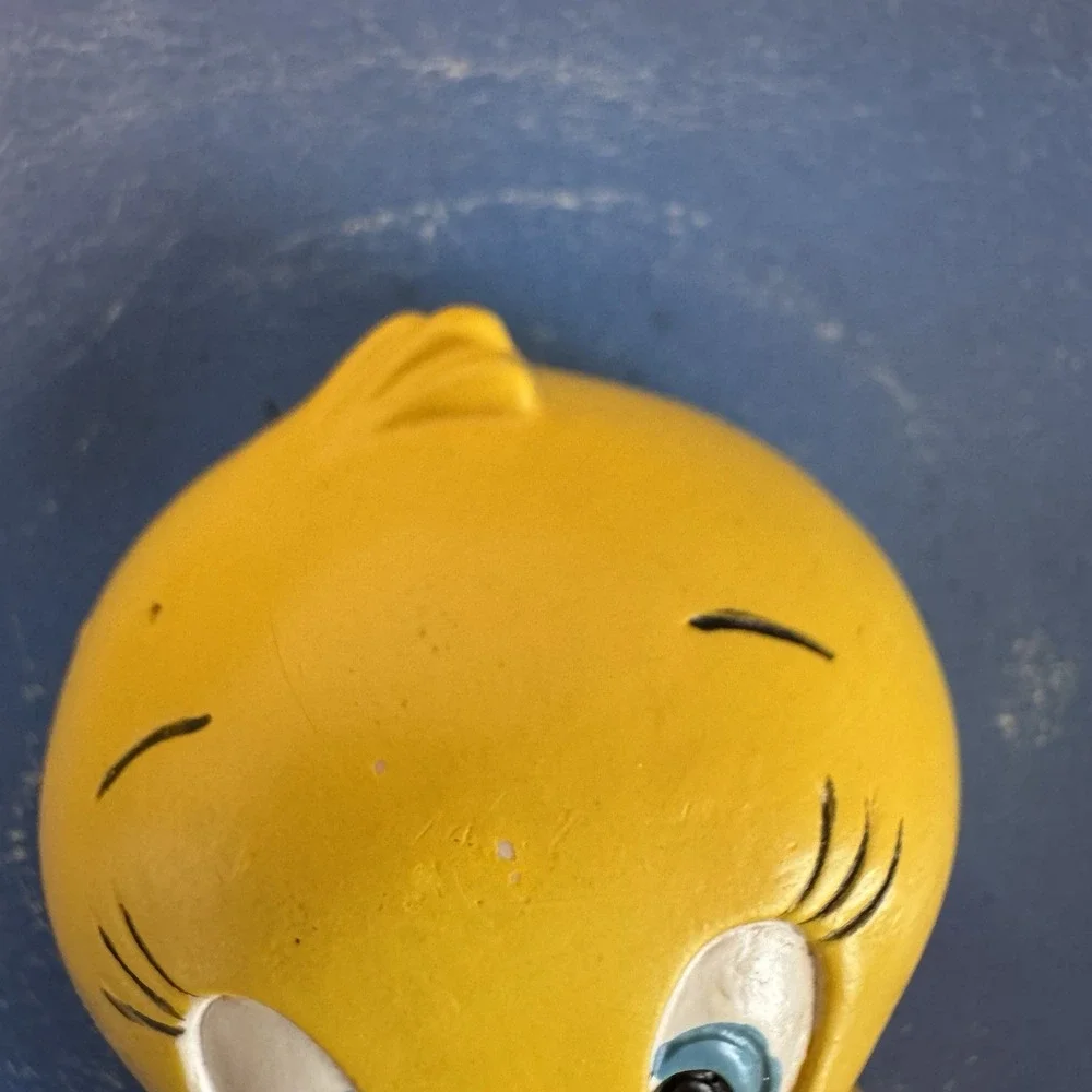 1 - Warner Bros. Tweety Bird 1994 Looney Tunes Cartoon Cabinet Drawer Pull Knob